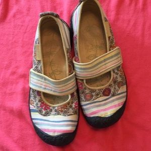 Keen canvas Mary Jane size 5.5